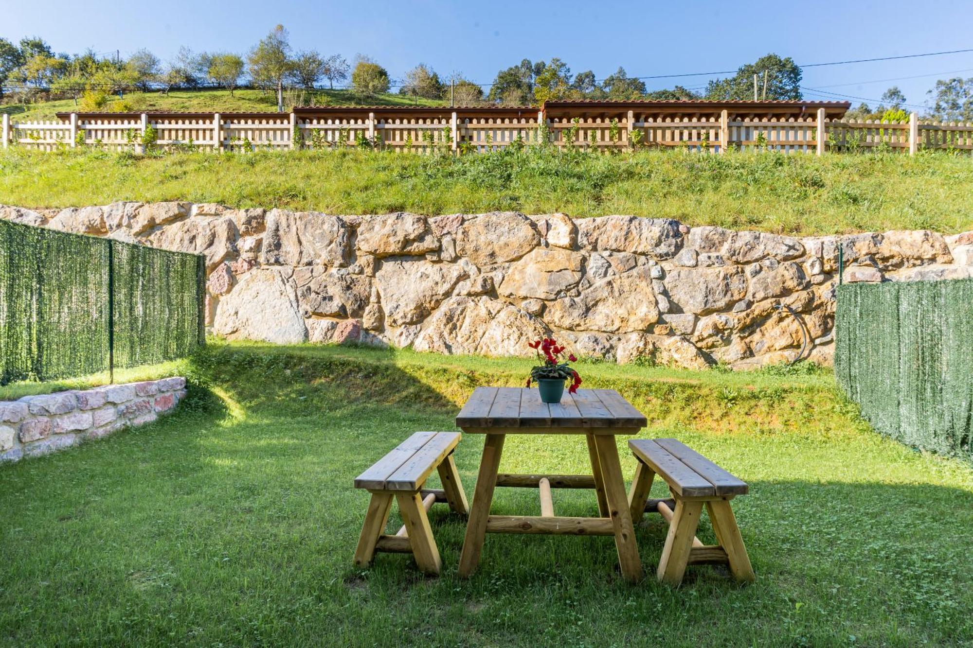 Apartamentos Cuetumerin Onís Exteriör bild