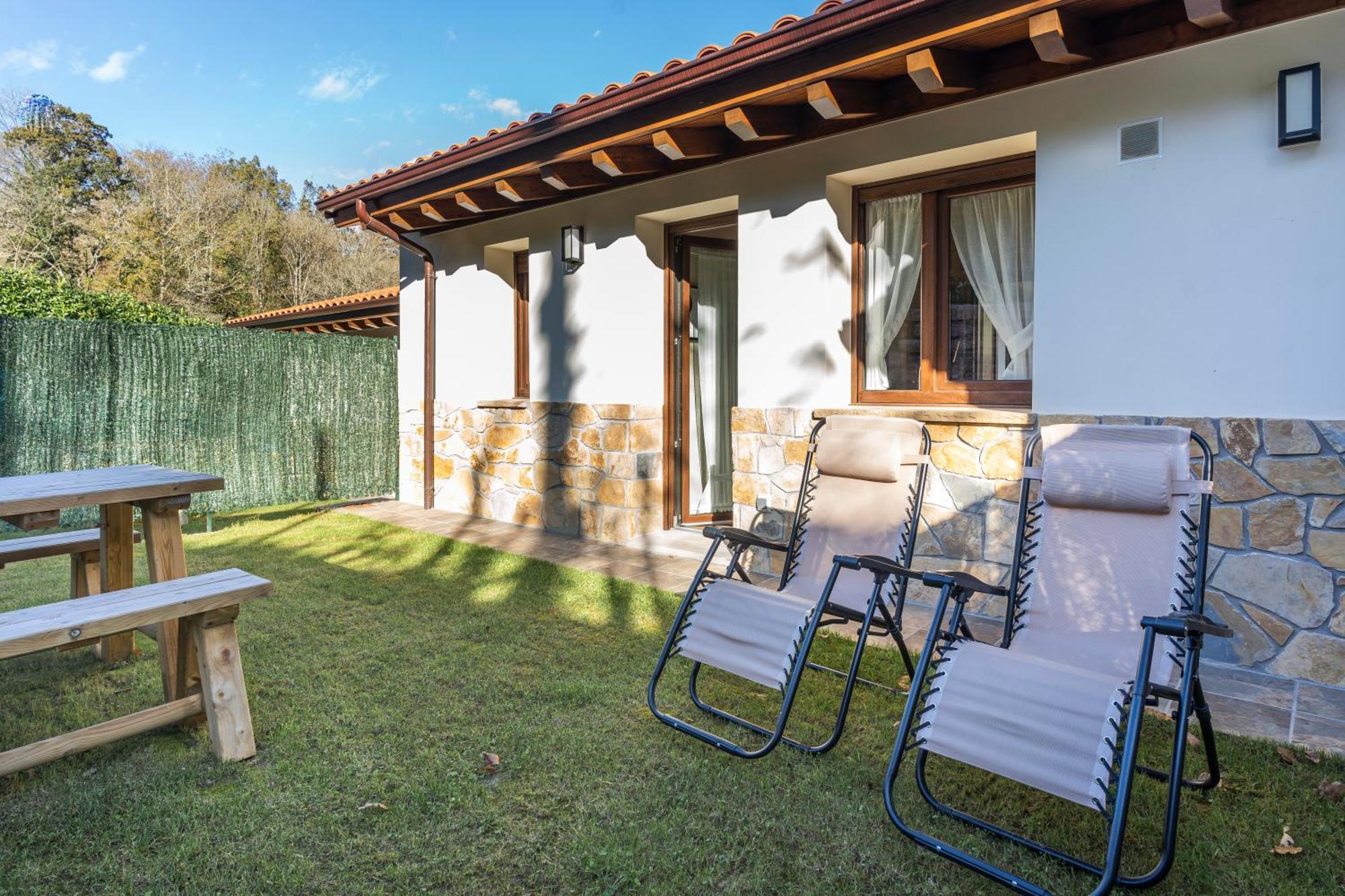 Apartamentos Cuetumerin Onís Exteriör bild